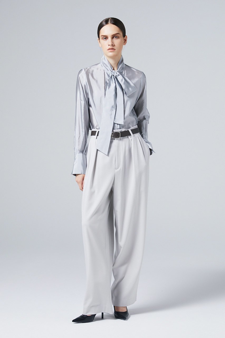 【オーヴィル/EAUVIRE】のシルク混タフタボウブラウス 人気、トレンドファッション・服の通販 founy(ファニー) 　ファッション　Fashion　レディースファッション　Fashion for Women　トップス・カットソー　Cut & Sew Tops　シャツ・ブラウス・オフィスカジュアル　Elegant Blouses & Button-Ups　カフス　Cuff Design　シルク　Silk, 100% Silk　スリーブ　Sleeve, Long Sleeve / Short Sleeve　フロント　Front, Front Design　ロング　Long, Long-Length　エレガント 上品　Elegant　日本製　Made In Japan　other-2|ID: prp329100004102733 ipo3291000000035822891