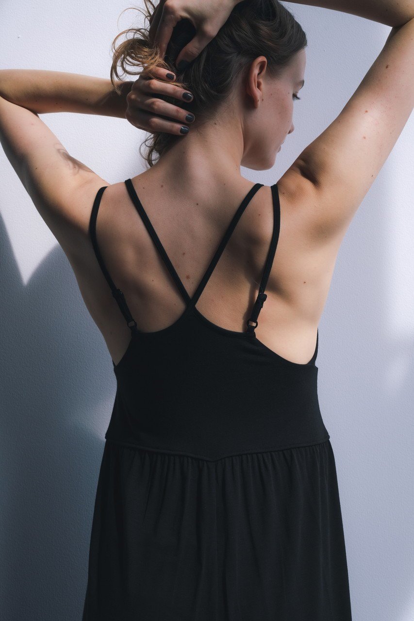 【サク レ/Sacre】のカップ付きロンパース 人気、トレンドファッション・服の通販 founy(ファニー) 　ファッション　Fashion　レディースファッション　Fashion for Women　パンツ　Pants & Trousers　おすすめ　Recommended / Our Picks　なめらか　Smooth, Silky Texture　ストレッチ　Stretch, Stretchy Fabric　タンク　Tank Top, Sleeveless Top　フィット　Fit, Slim Fit　ラップ　Wrap, Wrap Design　ロンパース　Romper, Jumpsuit　other-2|ID: prp329100004102738 ipo3291000000032817888