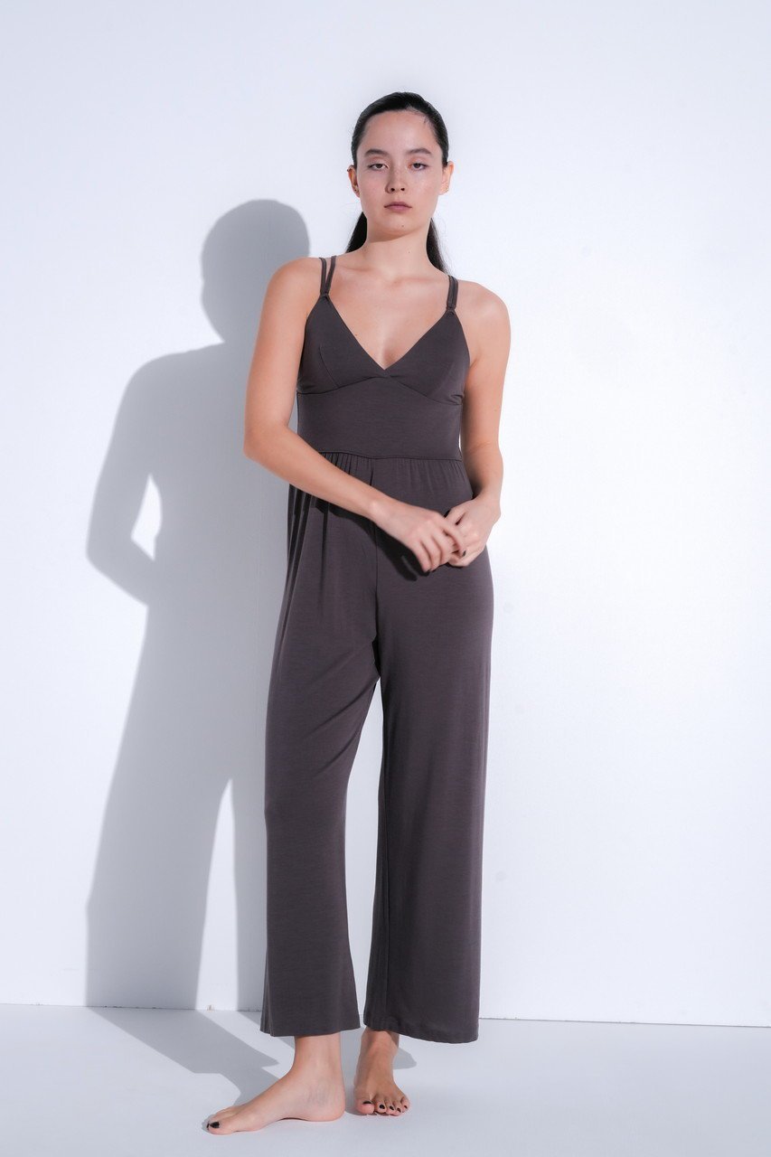 【サク レ/Sacre】のカップ付きロンパース 人気、トレンドファッション・服の通販 founy(ファニー) 　ファッション　Fashion　レディースファッション　Fashion for Women　パンツ　Pants & Trousers　おすすめ　Recommended / Our Picks　なめらか　Smooth, Silky Texture　ストレッチ　Stretch, Stretchy Fabric　タンク　Tank Top, Sleeveless Top　フィット　Fit, Slim Fit　ラップ　Wrap, Wrap Design　ロンパース　Romper, Jumpsuit　other-5|ID: prp329100004102738 ipo3291000000035861573