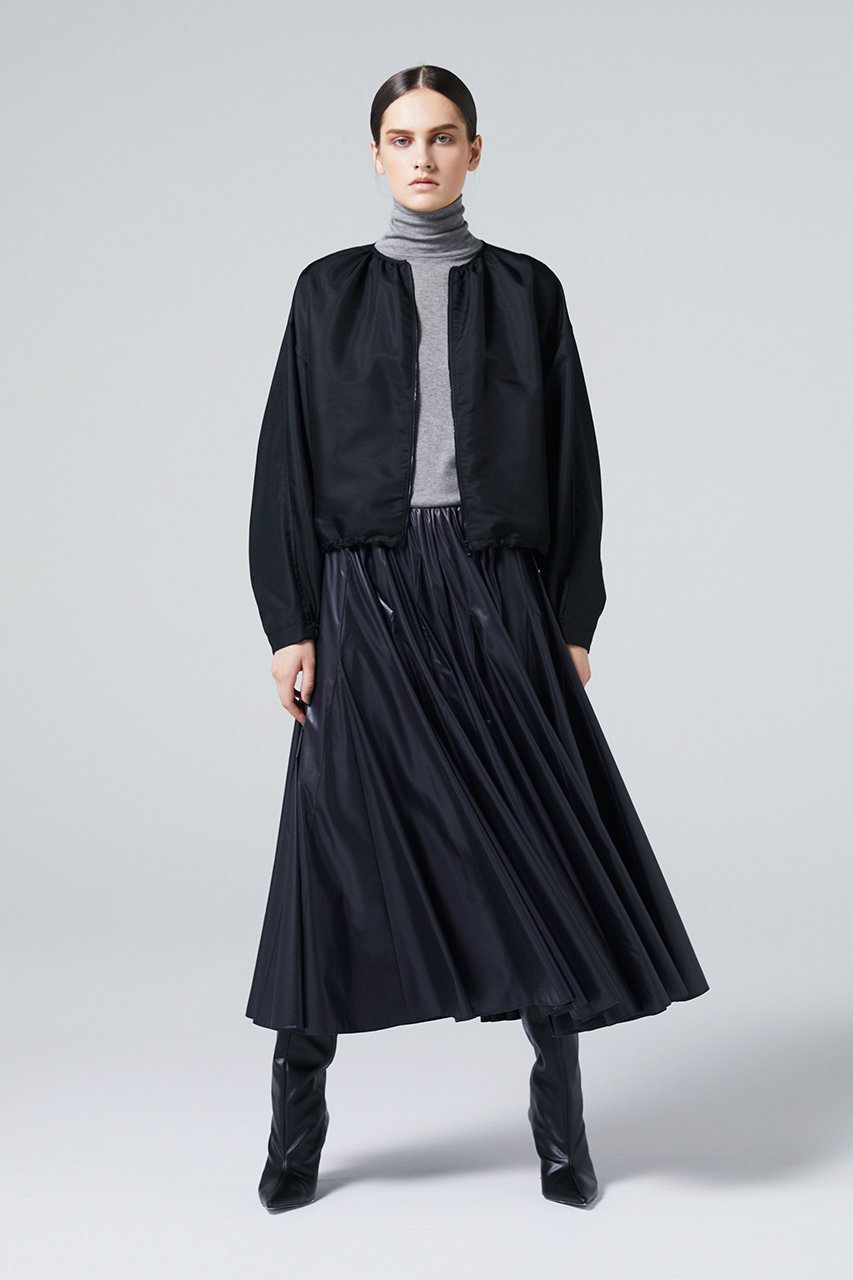 【オーヴィル/EAUVIRE】のノーカラーショートブルゾン 人気、トレンドファッション・服の通販 founy(ファニー) 　ファッション　Fashion　レディースファッション　Fashion for Women　アウター　Coat / Outerwear Collection　レディースジャケット・軽アウター　Jackets　ブルゾンジャケット・スポーティアウター　Blouson Jackets　サテン　Satin, Glossy Fabric　ショート　Short, Short Length　シルク　Silk, 100% Silk　ジャケット　Jacket, Outerwear　ブルゾン　Blouson, Bomber Jacket　エレガント 上品　Elegant　other-6|ID: prp329100004102756 ipo3291000000032966173