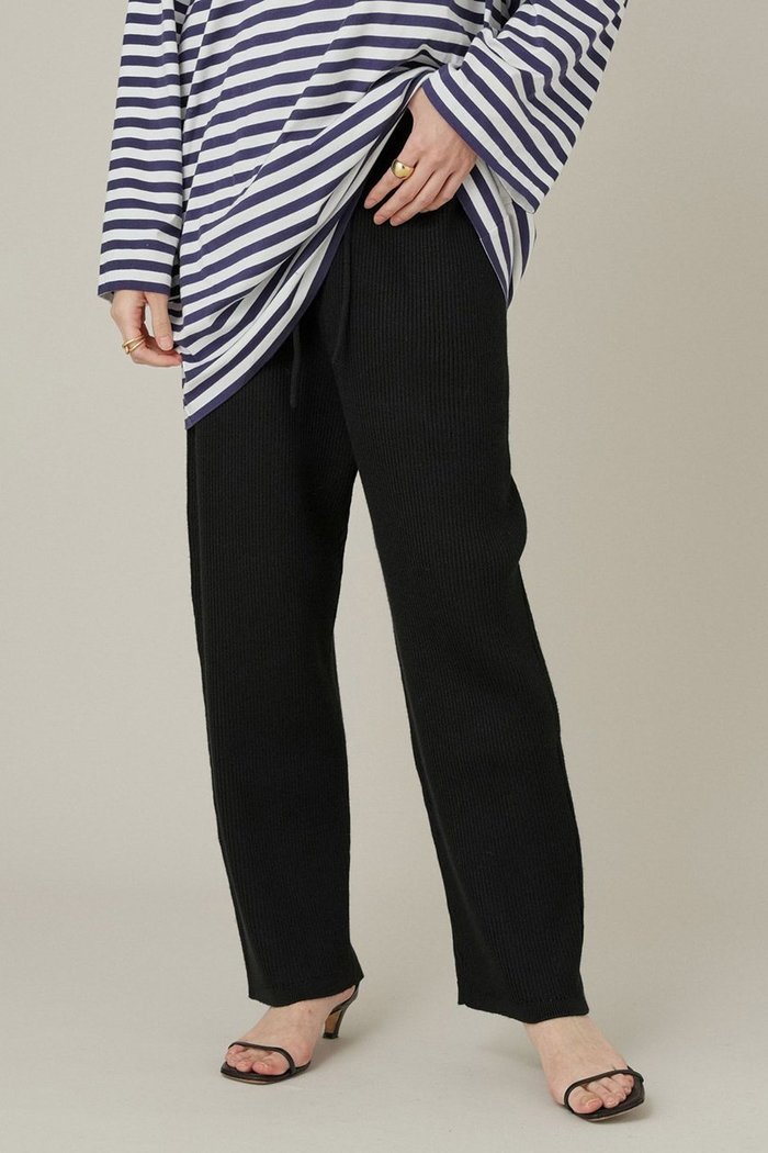【カレンソロジー/Curensology】の9Gリブニットパンツ インテリア・キッズ・メンズ・レディースファッション・服の通販 founy(ファニー) https://founy.com/ ファッション Fashion レディースファッション WOMEN パンツ Pants ポケット Pocket |ID: prp329100004105640 ipo3291000000027911092