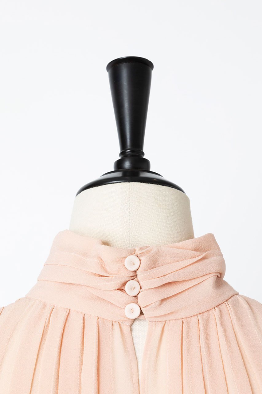 【オーヴィル/EAUVIRE】のランダムタックシルクブラウス 人気、トレンドファッション・服の通販 founy(ファニー) 　ファッション　Fashion　レディースファッション　Fashion for Women　トップス・カットソー　Cut & Sew Tops　シャツ・ブラウス・オフィスカジュアル　Elegant Blouses & Button-Ups　なめらか　Smooth, Silky Texture　クラシカル　Classical, Vintage-Inspired　シルク　Silk, 100% Silk　ジョーゼット　Georgette, Semi-Sheer Fabric　スリーブ　Sleeve, Long Sleeve / Short Sleeve　ハイネック　High Neck, Mock Neck　フレア　Flare, Flared　ランダム　Random, Irregular　ロング　Long, Long-Length　other-5|ID: prp329100004105740 ipo3291000000035823261