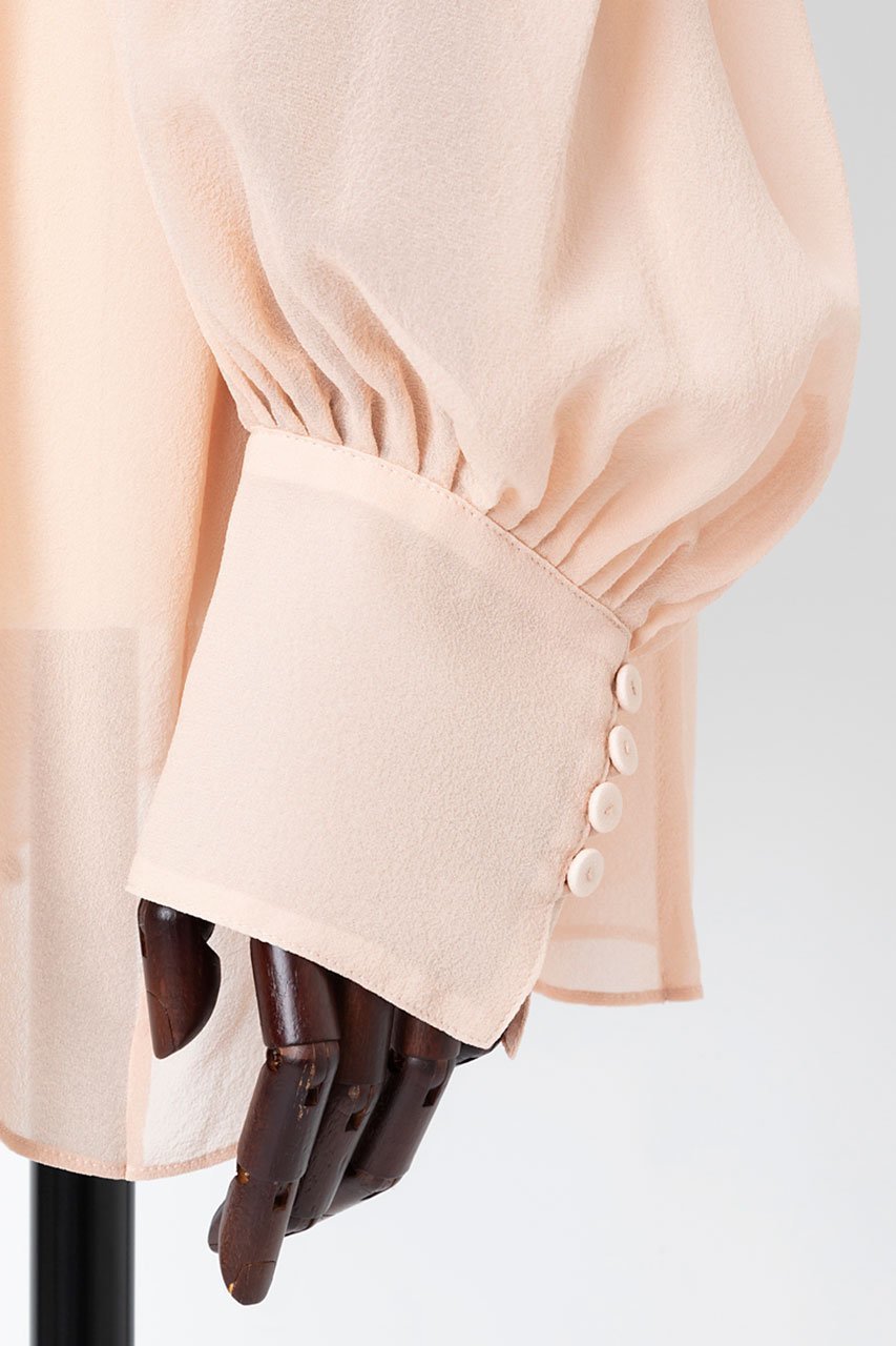 【オーヴィル/EAUVIRE】のランダムタックシルクブラウス 人気、トレンドファッション・服の通販 founy(ファニー) 　ファッション　Fashion　レディースファッション　Fashion for Women　トップス・カットソー　Cut & Sew Tops　シャツ・ブラウス・オフィスカジュアル　Elegant Blouses & Button-Ups　なめらか　Smooth, Silky Texture　クラシカル　Classical, Vintage-Inspired　シルク　Silk, 100% Silk　ジョーゼット　Georgette, Semi-Sheer Fabric　スリーブ　Sleeve, Long Sleeve / Short Sleeve　ハイネック　High Neck, Mock Neck　フレア　Flare, Flared　ランダム　Random, Irregular　ロング　Long, Long-Length　other-6|ID: prp329100004105740 ipo3291000000035823262