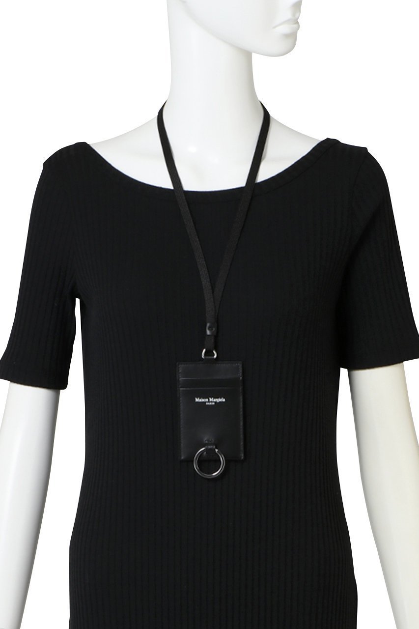 【メゾン マルジェラ/MAISON MARGIELA】の【UNISEX】ロゴ レースカードホルダー 人気、トレンドファッション・服の通販 founy(ファニー) 　ファッション　Fashion　レディースファッション　WOMEN　財布　Wallets　カードケース/名刺入れ　Card Cases　ユニセックス　Unisex　シルバー　Silver　パーティ　Party　ポケット　Pocket　旅行　Travel　財布　Wallet　other-2|ID: prp329100004107054 ipo3291000000031411757