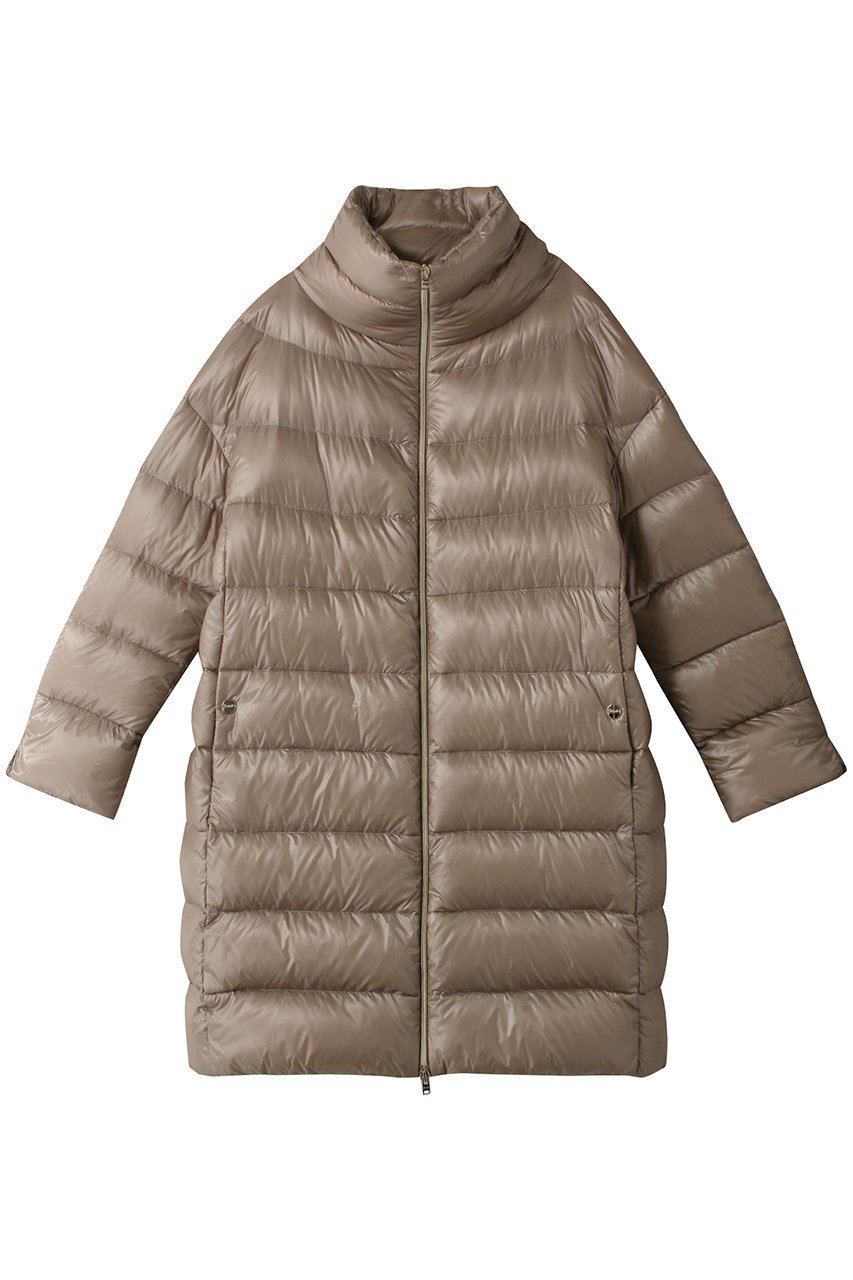【ヘルノ/HERNO】のイコニコ ロング ナイロンダウンコート インテリア・キッズ・メンズ・レディースファッション・服の通販 founy(ファニー) 　ファッション　Fashion　レディースファッション　Fashion for Women　アウター　Coat / Outerwear Collection　コート・ロングコート・ピーコート　Long Coats, Peacoats & More　ダウンジャケット・軽量ダウン　Warm & Lightweight Down Jackets　コレクション　Collection, Seasonal Line　シェイプ　Shape, Slim Fit　ストレート　Straight, Straight Cut　ダウン　Down, Puffer　ロング　Long, Long-Length　エレガント 上品　Elegant　軽量　Lightweight, Ultra Light　ベージュ|ID: prp329100004110581 ipo3291000000032947830