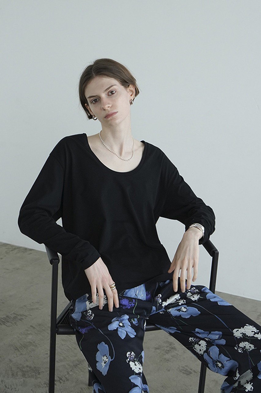 【クラネ/CLANE】のDEEP U NECK TOPS Tシャツ/カットソー 人気、トレンドファッション・服の通販 founy(ファニー) 　ファッション　Fashion　レディースファッション　Fashion for Women　トップス・カットソー　Cut & Sew Tops　シャツ・ブラウス・オフィスカジュアル　Elegant Blouses & Button-Ups　ロングTシャツ・Tシャツ　Longline T-Shirts & Tees　カットソー・ベーシックTシャツ　Cut-and-Sewn Tops / Stretch Tees & Basics　おすすめ　Recommended / Our Picks　インナー　Innerwear　カットソー　Cut and Sewn Top　スリーブ　Sleeve, Long Sleeve / Short Sleeve　ロング　Long, Long-Length　長袖　Long Sleeve, Full Sleeve　other-6|ID: prp329100004110605 ipo3291000000032917268