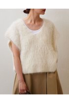 【ガリャルダガランテ/GALLARDAGALANTE】のアルパカスーリーベスト 人気、トレンドファッション・服の通販 founy(ファニー) ファッション Fashion レディースファッション WOMEN トップス・カットソー Tops/Tshirt ニット Knit Tops ベスト/ジレ Gilets/Vests プルオーバー Pullover なめらか Smooth インナー Inner カットソー Cut And Sew ベスト Vest モヘア Mohair ロング Long thumbnail ホワイト|ID: prp329100004111881 ipo3291000000028091093