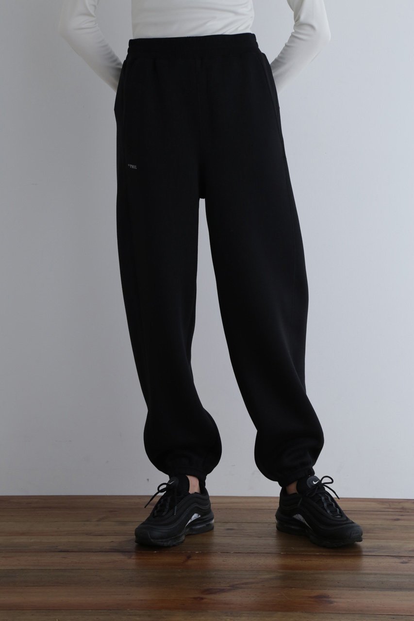 【ル フィル/LE PHIL】の《LE PHIL SPORTS》テックダンボールパンツ 人気、トレンドファッション・服の通販 founy(ファニー) 　ファッション　Fashion　レディースファッション　Fashion for Women　パンツ　Pants & Trousers　スポーツウェア　Functional & Stylish Sportswear　スポーツ パンツ　Workout Pants / Training Shorts / Joggers　ストレート　Straight, Straight Cut　ルーズ　Loose, Oversized　other-8|ID: prp329100004116805 ipo3291000000032965553