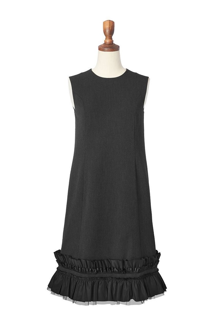 【デイジーリン/DAISY LIN】のDress “High-end Tank” インテリア・キッズ・メンズ・レディースファッション・服の通販 founy(ファニー) https://founy.com/ ファッション Fashion レディースファッション Fashion for Women ワンピース Dresses フォーマル・パーティードレス・結婚式用ドレス Elegant & Casual Dresses チュニック Tunic Tops & Dresses ウォッシャブル Machine Washable サテン Satin, Glossy Fabric シンプル Simple, Minimal ストレッチ Stretch, Stretchy Fabric タフタ Taffeta, Structured Fabric タンク Tank Top, Sleeveless Top チュニック Tunic, Long Top チュール Tulip, Tulip Motif ドレス Dress, One-Piece ネックレス Necklace, Pendant Necklace フリル Frill, Ruffle ブローチ Brooch, Pin Brooch 夏 Summer 旅行 Travel |ID: prp329100004116852 ipo3291000000035737763