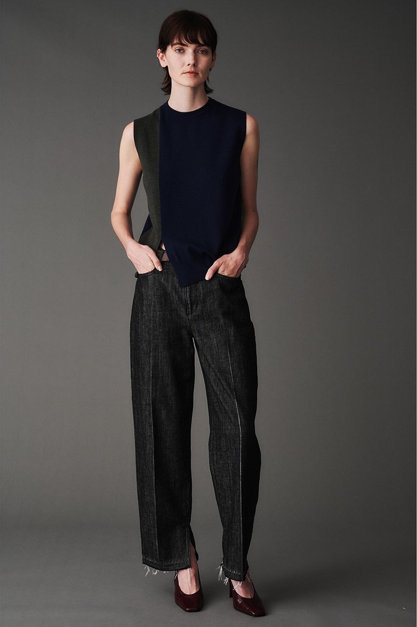 【オブリオ/AUBRIOT】のバイカラーニットベスト 人気、トレンドファッション・服の通販 founy(ファニー) 　ファッション　Fashion　レディースファッション　Fashion for Women　トップス・カットソー　Cut & Sew Tops　ニット　Knit Tops & Sweaters　ベスト&ジレ / 重ね着スタイル　Vests & Gilets　カジュアルプルオーバー・ニットトップス　Pullovers & Knit Tops / Casual Pullovers　スリット　Slit, Slit Detail　ブロック　Block, Solid Block Pattern　ベスト　Vest, Waistcoat　モダン　Modern, Contemporary　エレガント 上品　Elegant　other-8|ID: prp329100004116876 ipo3291000000032927013
