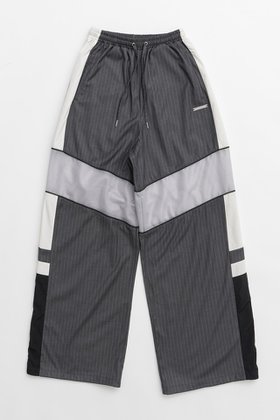 【プランク プロジェクト/PRANK PROJECT】のパネルドトラックパンツPanelled Track Pants 人気、トレンドファッション・服の通販 founy(ファニー) ファッション Fashion レディースファッション WOMEN パンツ Pants シアー Sheer セットアップ Set Up タフタ Taffeta トレンド Trend リラックス Relax NEW・新作・新着・新入荷 New Arrivals |ID:prp329100004116878