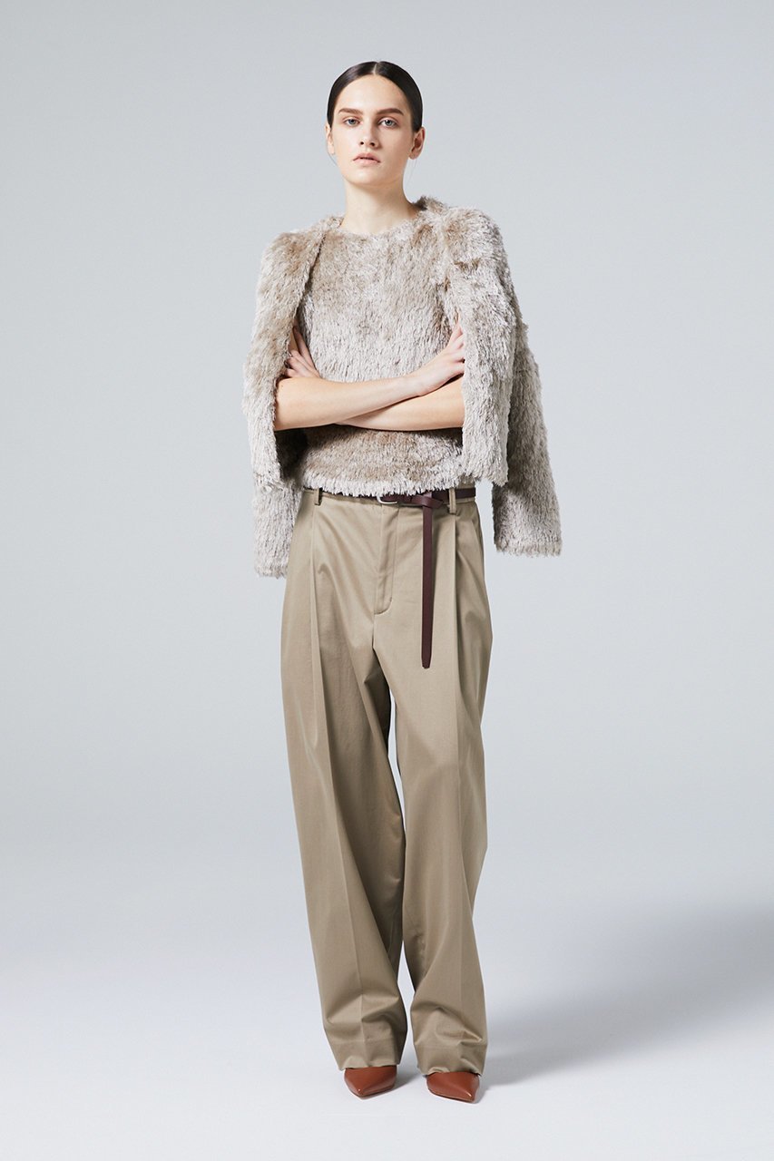 【オーヴィル/EAUVIRE】のシルクファーボレロ 人気、トレンドファッション・服の通販 founy(ファニー) 　ファッション　Fashion　レディースファッション　Fashion for Women　アウター　Coat / Outerwear Collection　レディースジャケット・軽アウター　Jackets　ボレロ・ショート丈ジャケット / ドレス羽織りに　Boleros & Short Jackets　エアリー　Airy Texture　カーディガン　Cardigan, Knitwear　コンパクト　Compact, Small Size　シルク　Silk, 100% Silk　ジャケット　Jacket, Outerwear　ストール　Stole, Wrap　テクスチャー　Texture, Textured Fabric　フォルム　Silhouette, Form　フロント　Front, Front Design　モダン　Modern, Contemporary　other-3|ID: prp329100004120711 ipo3291000000032967296