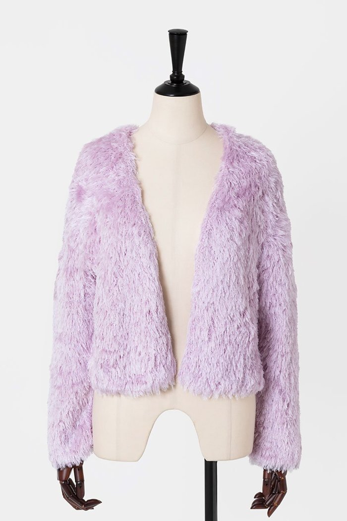 【オーヴィル/EAUVIRE】のシルクファーボレロ インテリア・キッズ・メンズ・レディースファッション・服の通販 founy(ファニー) https://founy.com/ ファッション Fashion レディースファッション Fashion for Women アウター Coat / Outerwear Collection レディースジャケット・軽アウター Jackets ボレロ・ショート丈ジャケット / ドレス羽織りに Boleros & Short Jackets エアリー Airy Texture カーディガン Cardigan, Knitwear コンパクト Compact, Small Size シルク Silk, 100% Silk ジャケット Jacket, Outerwear ストール Stole, Wrap テクスチャー Texture, Textured Fabric フォルム Silhouette, Form フロント Front, Front Design モダン Modern, Contemporary 再入荷 Restock / Back in Stock |ID: prp329100004120711 ipo3291000000034989726