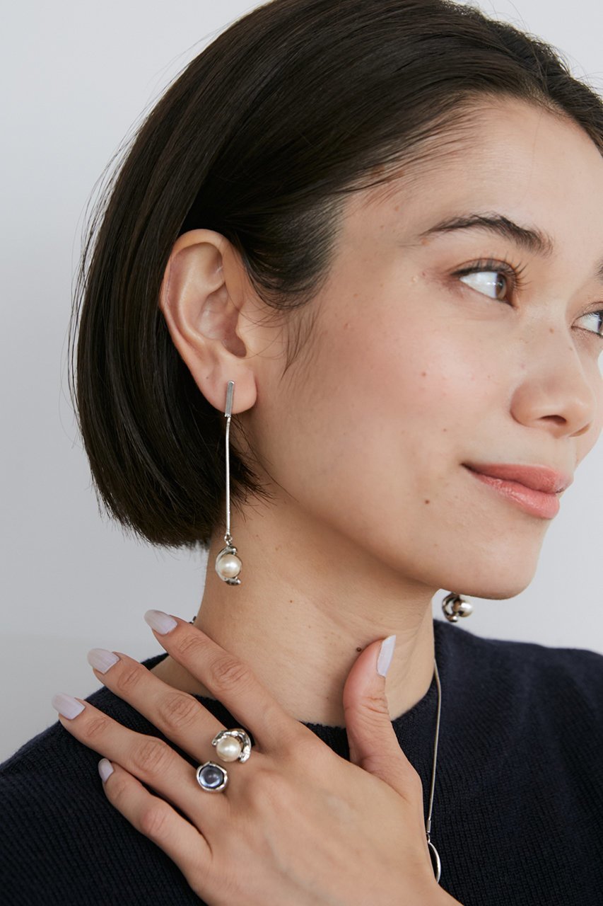 【アデル ビジュー/ADER bijoux】のVAGUE snake chain ピアス 人気、トレンドファッション・服の通販 founy(ファニー) 　ファッション　Fashion　レディースファッション　Fashion for Women　ジュエリー　Jewelry　ファッションリング　Fashion Rings　イヤリング・フープ・ドロップタイプ　Hoop, Drop & Clip Earrings　おすすめ　Recommended / Our Picks　イヤリング　Earrings　ガラス　Glass, Glassware　パーティ　Party, Party Style　パール　Pearl, Pearl Accent　メタル　Metal, Metal Parts　モチーフ　Motif, Design Theme　other-2|ID: prp329100004124617 ipo3291000000035659073