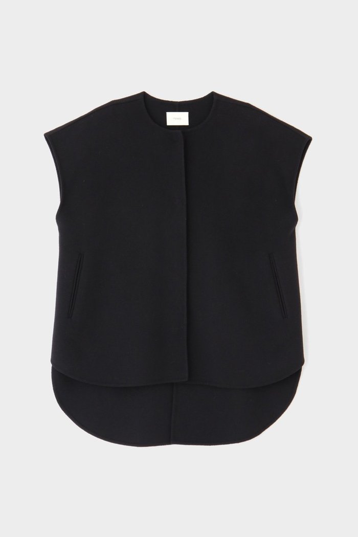 【ル フィル/LE PHIL】のライトリバージレ インテリア・キッズ・メンズ・レディースファッション・服の通販 founy(ファニー) https://founy.com/ ファッション Fashion レディースファッション Fashion for Women アウター Coat / Outerwear Collection レディースジャケット・軽アウター Jackets インナー Innerwear コンパクト Compact, Small Size ジャケット Jacket, Outerwear フォルム Silhouette, Form ベスト Vest, Waistcoat ボトム Bottoms, Lower Wear ミックス Mix, Mixed Style リバーシブル Reversible, Two-Sided ワイド Wide, Wide Fit A/W・秋冬 Autumn/Winter |ID: prp329100004124660 ipo3291000000035065562