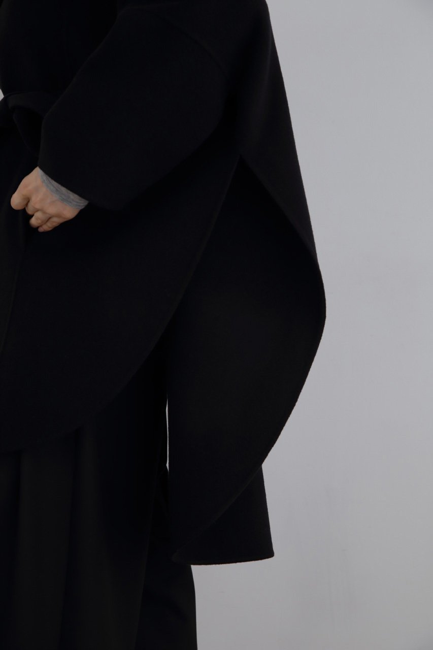 【ル フィル/LE PHIL】のソフトウールリバーポンチョ 人気、トレンドファッション・服の通販 founy(ファニー) 　ファッション　Fashion　レディースファッション　Fashion for Women　アウター　Coat / Outerwear Collection　コート・ロングコート・ピーコート　Long Coats, Peacoats & More　ポンチョ・ケープコート　Ponchos & Capes　カッティング　Cutting Detail　ショート　Short, Short Length　ストール　Stole, Wrap　ハーフ　Half, Half-Length　フォルム　Silhouette, Form　フレア　Flare, Flared　ブランケット　Blanket, Throw Blanket　ヘムライン　Hemline, Bottom Cut　リバーシブル　Reversible, Two-Sided　other-4|ID: prp329100004131669 ipo3291000000032946382