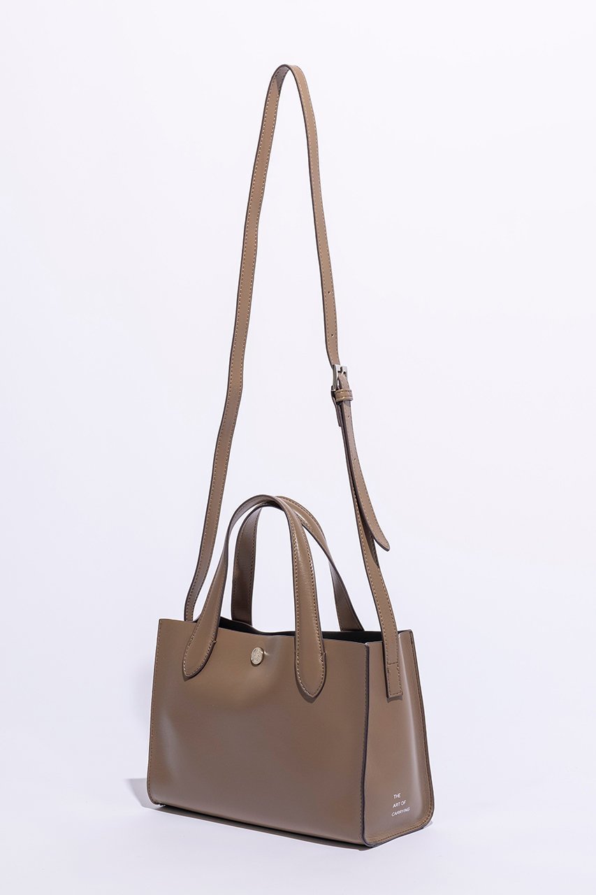 【ジ アートオブキャリング/THE ART OF CARRYING】のWIDE mini バッグ 人気、トレンドファッション・服の通販 founy(ファニー) 　ファッション　Fashion　レディースファッション　Fashion for Women　バッグ　Bags　エレガント 上品　Elegant　コンパクト　Compact, Small Size　ショルダー　Shoulder, Shoulder Strap　タンブラー　Tumbler, Travel Mug　バランス　Balance, Style Balance　フロント　Front, Front Design　メタル　Metal, Metal Parts　軽量　Lightweight, Ultra Light　other-3|ID: prp329100004131741 ipo3291000000032788083