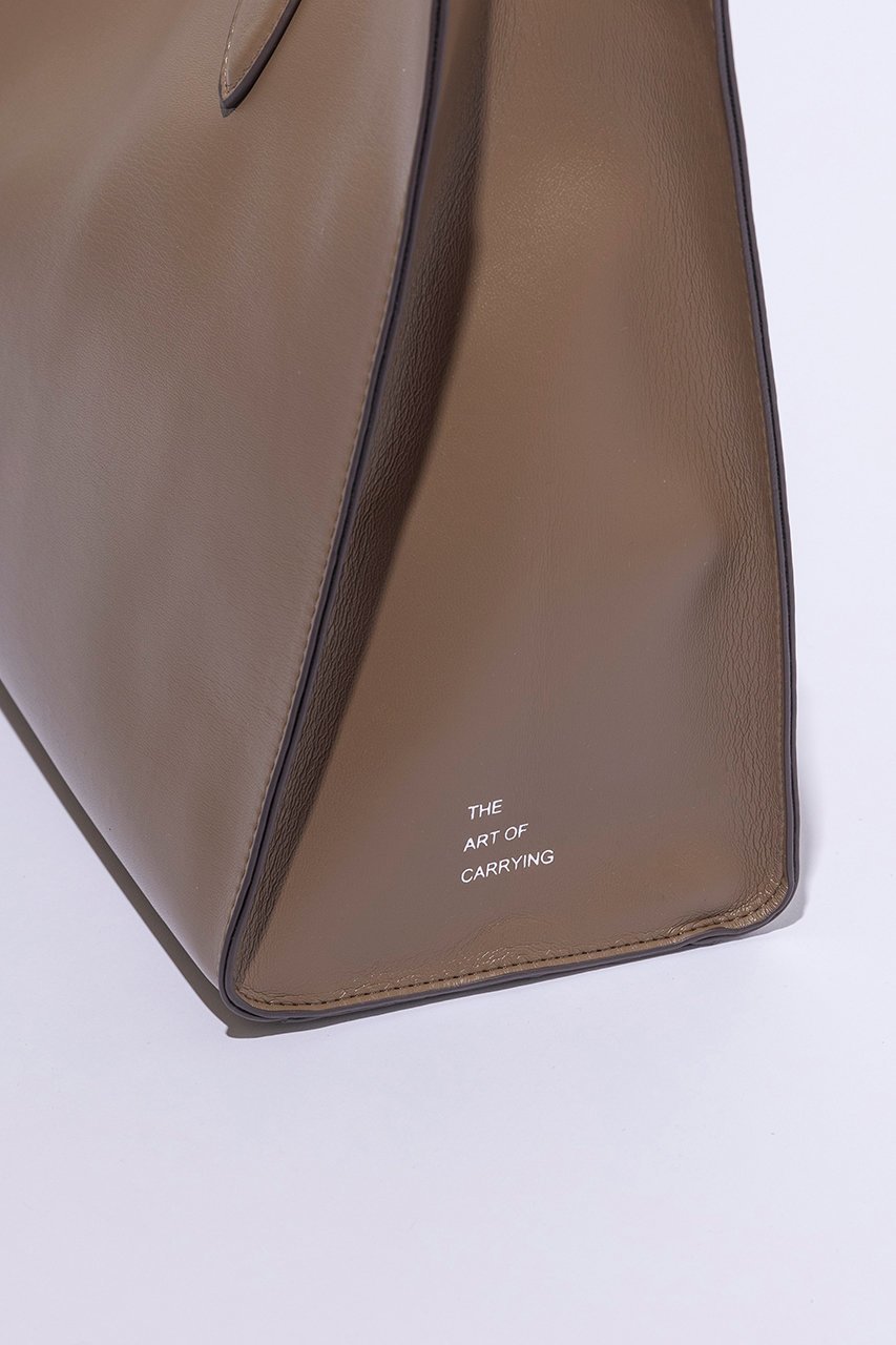 【ジ アートオブキャリング/THE ART OF CARRYING】のWIDE バッグ 人気、トレンドファッション・服の通販 founy(ファニー) 　ファッション　Fashion　レディースファッション　WOMEN　バッグ　Bag　エレガント 上品　Elegant　フロント　Front　メタル　Metal　今季　This Season　軽量　Lightweight　other-6|ID: prp329100004131742 ipo3291000000031406625