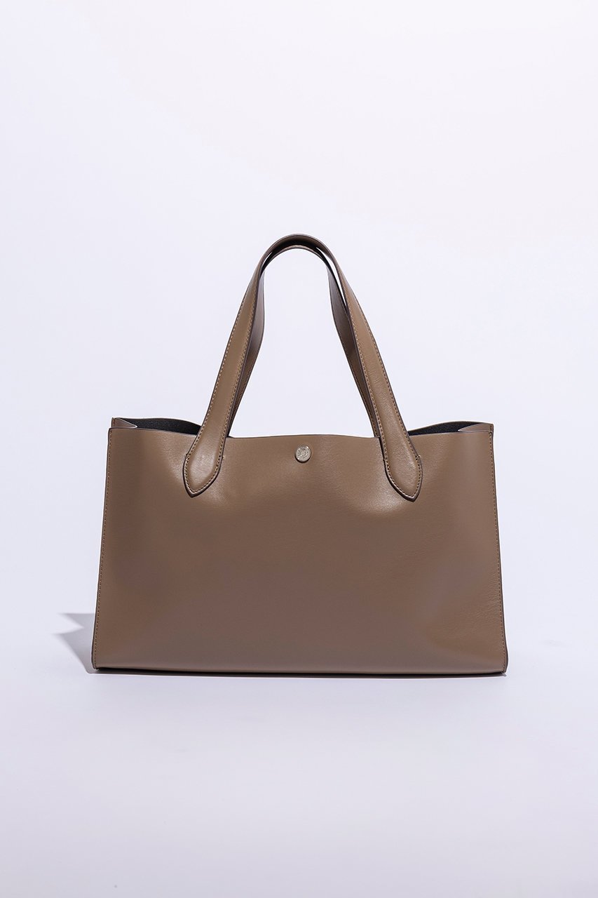 【ジ アートオブキャリング/THE ART OF CARRYING】のWIDE バッグ インテリア・キッズ・メンズ・レディースファッション・服の通販 founy(ファニー) 　ファッション　Fashion　レディースファッション　Fashion for Women　バッグ　Bags　エレガント 上品　Elegant　フロント　Front, Front Design　メタル　Metal, Metal Parts　今季　This Season, Current Season　軽量　Lightweight, Ultra Light　グレージュ|ID: prp329100004131742 ipo3291000000032788100