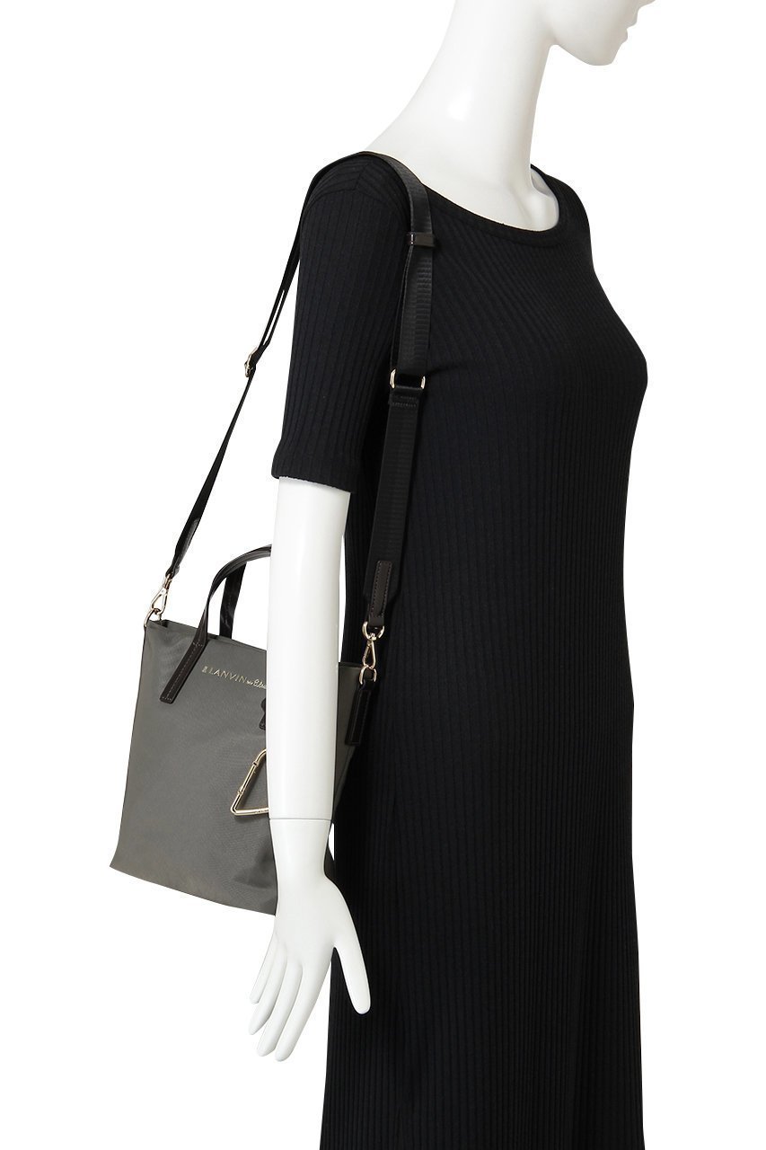 【ランバン オン ブルー/LANVIN en Bleu】のマルクハートカラビナ小トート 484211 人気、トレンドファッション・服の通販 founy(ファニー) 　ファッション　Fashion　レディースファッション　Fashion for Women　バッグ　Bags　おすすめ　Recommended / Our Picks　シンプル　Simple, Minimal　ポケット　Pocket, Pocket Detail　other-2|ID: prp329100004131829 ipo3291000000036025117