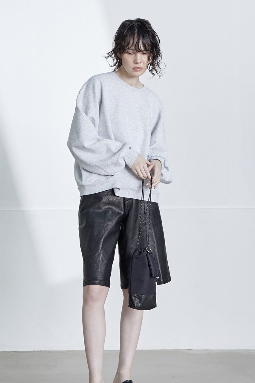【シシ/sisii】の【UNISEX】クロップド スウェット クルー 人気、トレンドファッション・服の通販 founy(ファニー) 　ファッション　Fashion　レディースファッション　Fashion for Women　トップス・カットソー　Cut & Sew Tops　シャツ・ブラウス・オフィスカジュアル　Elegant Blouses & Button-Ups　レディースパーカー・カジュアルフーディー　Casual Hoodies & Sweatshirts　ロングTシャツ・Tシャツ　Longline T-Shirts & Tees　スウェット・クルーネックトップス　Sweatshirts & Crewnecks / Relaxed Fit Sweat Tops　カットソー・ベーシックTシャツ　Cut-and-Sewn Tops / Stretch Tees & Basics　ユニセックス　Unisex, Genderless　クロップド　Cropped, Short Length　シンプル　Simple, Minimal　スウェット / スエット　Sweatshirt, Sweatwear　スリーブ　Sleeve, Long Sleeve / Short Sleeve　ロング　Long, Long-Length　再入荷　Restock / Back in Stock　定番　Standard, Basic Item　A/W・秋冬　Autumn/Winter　other-6|ID: prp329100004137263 ipo3291000000032756699