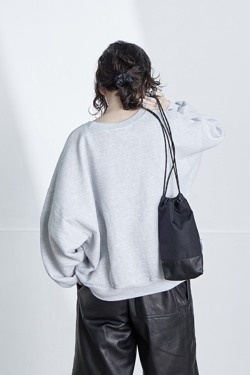 【シシ/sisii】の【UNISEX】クロップド スウェット クルー 人気、トレンドファッション・服の通販 founy(ファニー) 　ファッション　Fashion　レディースファッション　Fashion for Women　トップス・カットソー　Cut & Sew Tops　シャツ・ブラウス・オフィスカジュアル　Elegant Blouses & Button-Ups　レディースパーカー・カジュアルフーディー　Casual Hoodies & Sweatshirts　ロングTシャツ・Tシャツ　Longline T-Shirts & Tees　スウェット・クルーネックトップス　Sweatshirts & Crewnecks / Relaxed Fit Sweat Tops　カットソー・ベーシックTシャツ　Cut-and-Sewn Tops / Stretch Tees & Basics　ユニセックス　Unisex, Genderless　クロップド　Cropped, Short Length　シンプル　Simple, Minimal　スウェット / スエット　Sweatshirt, Sweatwear　スリーブ　Sleeve, Long Sleeve / Short Sleeve　ロング　Long, Long-Length　再入荷　Restock / Back in Stock　定番　Standard, Basic Item　A/W・秋冬　Autumn/Winter　other-8|ID: prp329100004137263 ipo3291000000032756701