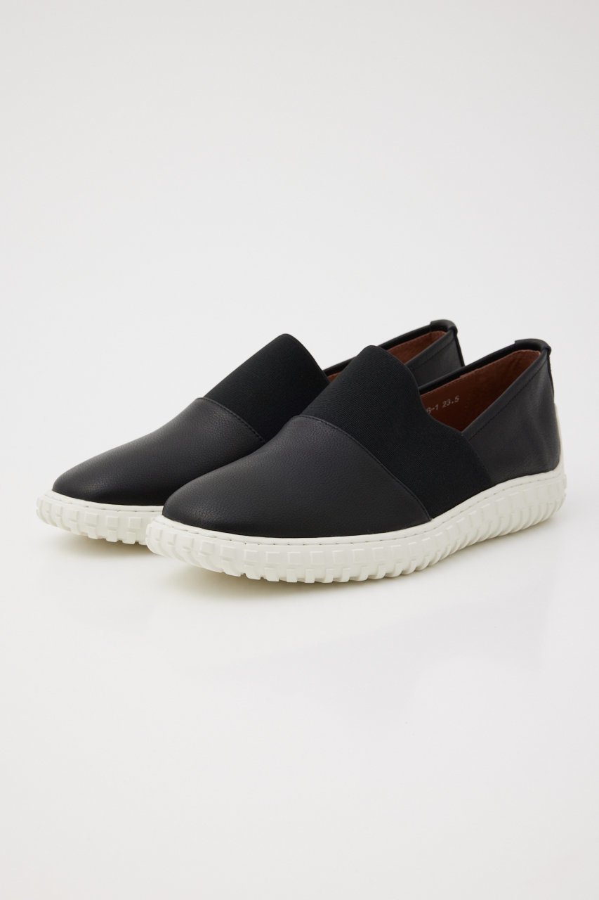 【スタッカート/STACCATO】のイージーフィットスリッポン 人気、トレンドファッション・服の通販 founy(ファニー) 　ファッション　Fashion　レディースファッション　Fashion for Women　シューズ　Shoes, Footwear　シルバー　Silver, Metallic Silver　フィット　Fit, Slim Fit　フラット　Flat, Flat Shoes　ラバー　Rubber, Rubber Sole　定番　Standard, Basic Item　A/W・秋冬　Autumn/Winter　 other-1|ID: prp329100004137264 ipo3291000000035614948