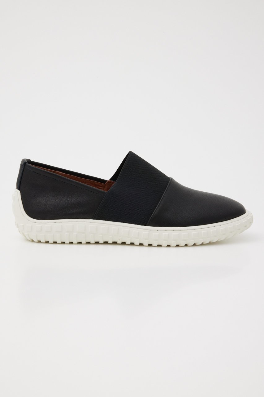 【スタッカート/STACCATO】のイージーフィットスリッポン 大人の最旬トレンドファッション＆コーディネート founy(ファウニー) 　ファッション　Fashion　レディースファッション　Fashion for Women　シューズ　Shoes, Footwear　シルバー　Silver, Metallic Silver　フィット　Fit, Slim Fit　フラット　Flat, Flat Shoes　ラバー　Rubber, Rubber Sole　定番　Standard, Basic Item　A/W・秋冬　Autumn/Winter　other-4|ID: prp329100004137264 ipo3291000000036899499