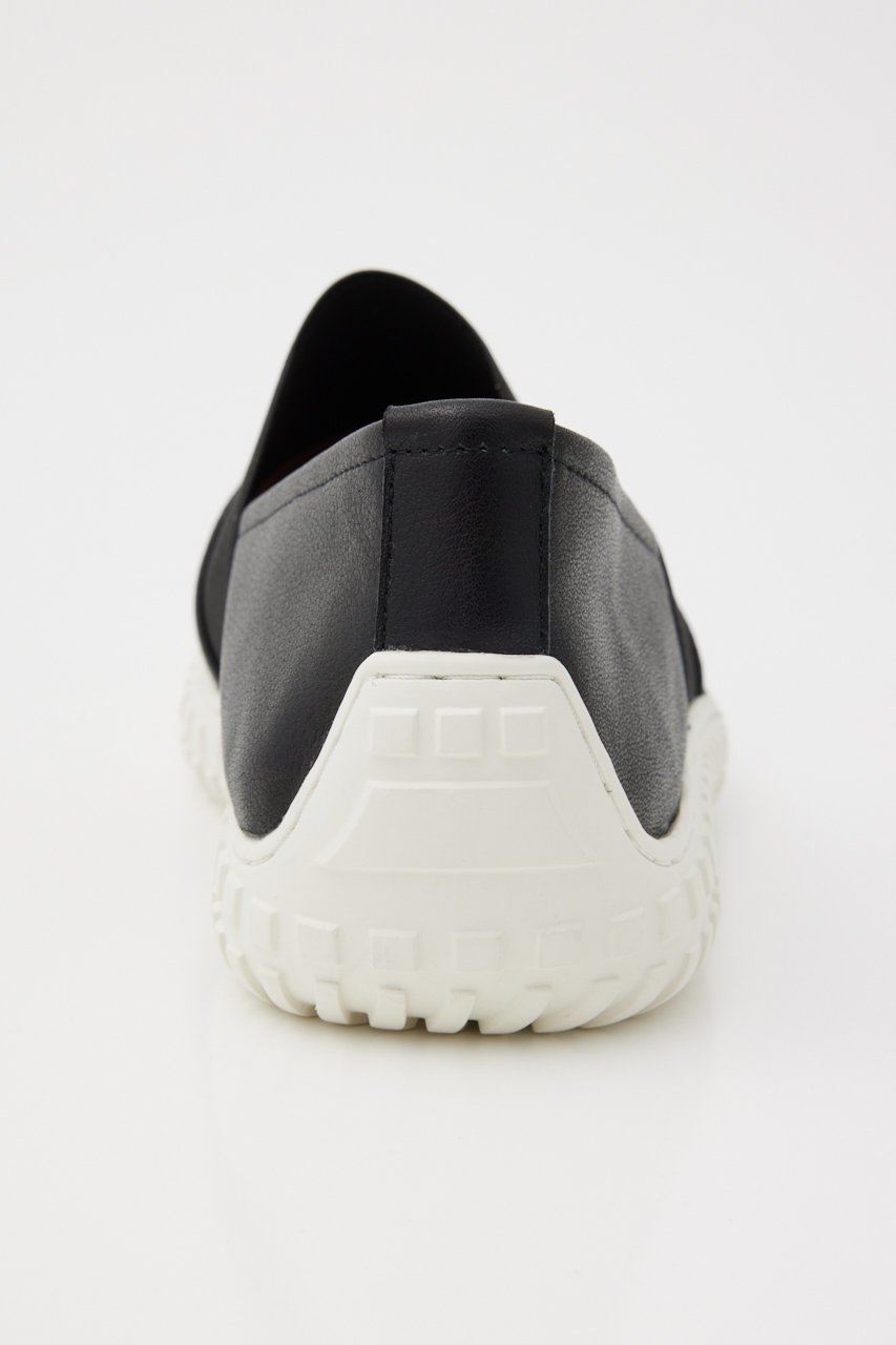 【スタッカート/STACCATO】のイージーフィットスリッポン 大人の最旬トレンドファッション＆コーディネート founy(ファウニー) 　ファッション　Fashion　レディースファッション　Fashion for Women　シューズ　Shoes, Footwear　シルバー　Silver, Metallic Silver　フィット　Fit, Slim Fit　フラット　Flat, Flat Shoes　ラバー　Rubber, Rubber Sole　定番　Standard, Basic Item　A/W・秋冬　Autumn/Winter　other-5|ID: prp329100004137264 ipo3291000000036899500