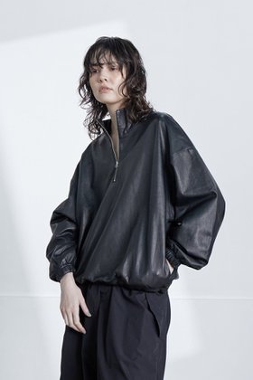 【シシ/sisii】 【受注生産】CROPPED HALF ZIP ハイネック ブルゾン人気、トレンドファッション・服の通販 founy(ファニー) ファッション Fashion レディースファッション Fashion for Women アウター Coat / Outerwear Collection レディースジャケット・軽アウター Jackets ブルゾンジャケット・スポーティアウター Blouson Jackets エレガント 上品 Elegant シンプル Simple, Minimal ジャケット Jacket, Outerwear スポーティ Sporty, Casual Athletic ハイネック High Neck, Mock Neck ブルゾン Blouson, Bomber Jacket モダン Modern, Contemporary 軽量 Lightweight, Ultra Light |ID:prp329100004139460