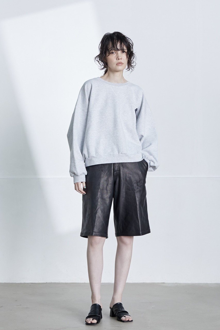 【シシ/sisii】の【UNISEX】【sisii×HESTRADA Gee-Wiz】CROPPED P クルーネックスウェット 人気、トレンドファッション・服の通販 founy(ファニー) 　ファッション　Fashion　レディースファッション　Fashion for Women　トップス・カットソー　Cut & Sew Tops　シャツ・ブラウス・オフィスカジュアル　Elegant Blouses & Button-Ups　レディースパーカー・カジュアルフーディー　Casual Hoodies & Sweatshirts　ロングTシャツ・Tシャツ　Longline T-Shirts & Tees　スウェット・クルーネックトップス　Sweatshirts & Crewnecks / Relaxed Fit Sweat Tops　カットソー・ベーシックTシャツ　Cut-and-Sewn Tops / Stretch Tees & Basics　ユニセックス　Unisex, Genderless　スウェット / スエット　Sweatshirt, Sweatwear　プリント　Print, Printed Pattern　再入荷　Restock / Back in Stock　定番　Standard, Basic Item　A/W・秋冬　Autumn/Winter　other-6|ID: prp329100004139461 ipo3291000000035898160
