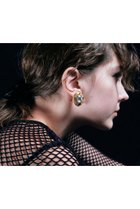 thumbnail other-2