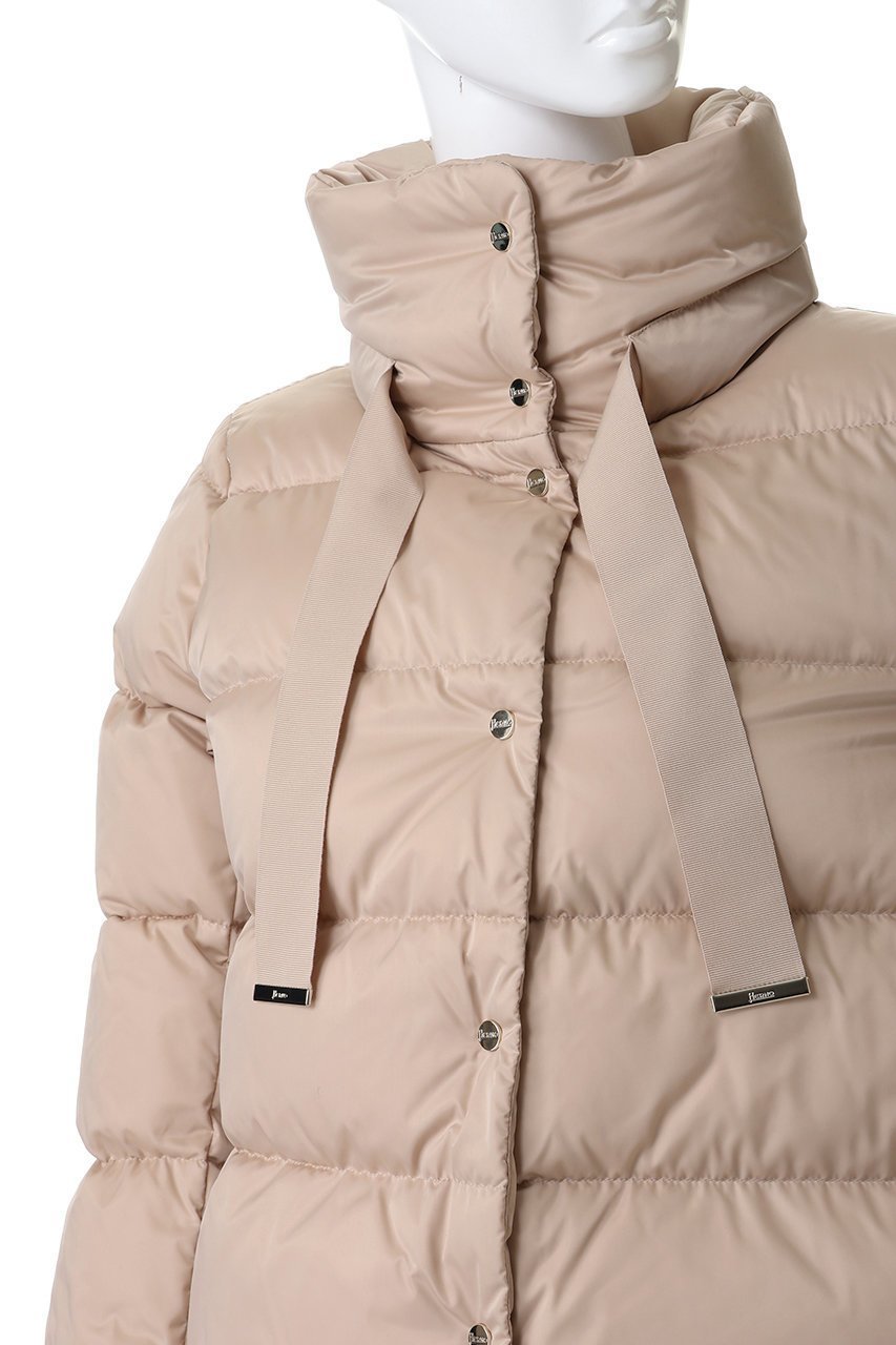 【ヘルノ/HERNO】のポリエステルダウンブルゾン 人気、トレンドファッション・服の通販 founy(ファニー) 　ファッション　Fashion　レディースファッション　Fashion for Women　アウター　Coat / Outerwear Collection　レディースジャケット・軽アウター　Jackets　ブルゾンジャケット・スポーティアウター　Blouson Jackets　シンプル　Simple, Minimal　ジャケット　Jacket, Outerwear　ダウン　Down, Puffer　ブルゾン　Blouson, Bomber Jacket　リラックス　Relax, Relaxed Fit　エレガント 上品　Elegant　軽量　Lightweight, Ultra Light　防寒　Cold Protection, Winter-Ready　other-5|ID: prp329100004153092 ipo3291000000035729738