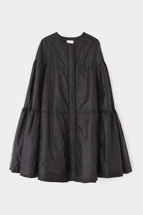 【ル フィル/LE PHIL】 ライトパッファーコート人気、トレンドファッション・服の通販 founy(ファニー) ファッション Fashion レディースファッション WOMEN アウター Coat Outerwear コート Coats スポーティ Sporty タフタ Taffeta ティアード Tiered ドレス Dress フェミニン Feminine フロント Front ポンチョ Poncho ロング Long NEW・新作・新着・新入荷 New Arrivals |ID:prp329100004154055