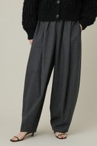 【カレンソロジー/Curensology】のウールストレッチドロストパンツ チャコールストライプ|ID: prp329100004155787 ipo3291000000033541327