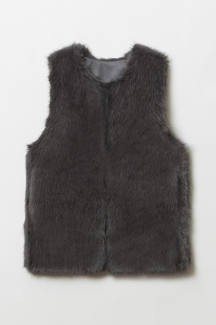 【アルアバイル/allureville】のフェイクフォックスジレ インテリア・キッズ・メンズ・レディースファッション・服の通販 founy(ファニー) https://founy.com/ ファッション Fashion レディースファッション Fashion for Women アウター Coat / Outerwear Collection レディースジャケット・軽アウター Jackets おすすめ Recommended / Our Picks ジャケット Jacket, Outerwear デニム Denim, Jeans Material ベスト Vest, Waistcoat ポケット Pocket, Pocket Detail ラグジュアリー Luxury, Elegant リアル Real, Realistic |ID: prp329100004156975 ipo3291000000032939959