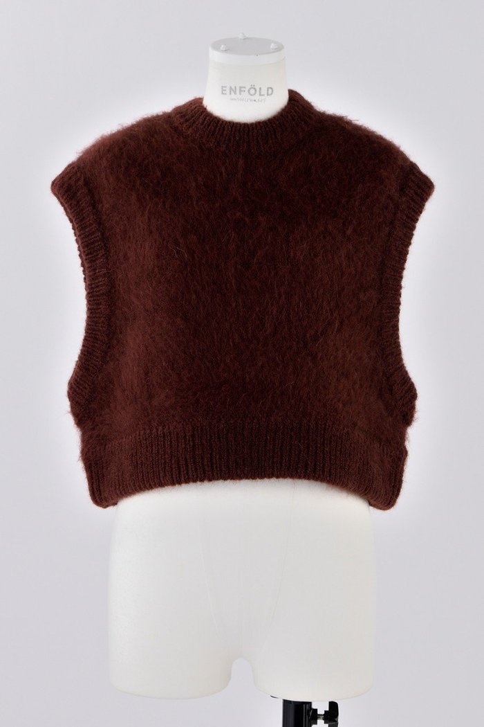 【エンフォルド/ENFOLD】のクロップドニットベスト インテリア・キッズ・メンズ・レディースファッション・服の通販 founy(ファニー) https://founy.com/ ファッション Fashion レディースファッション Fashion for Women トップス・カットソー Cut & Sew Tops ニット Knit Tops & Sweaters ベスト&ジレ / 重ね着スタイル Vests & Gilets カジュアルプルオーバー・ニットトップス Pullovers & Knit Tops / Casual Pullovers カットソー Cut and Sewn Top クロップド Cropped, Short Length ドレス Dress, One-Piece ベスト Vest, Waistcoat |ID: prp329100004158399 ipo3291000000036098447