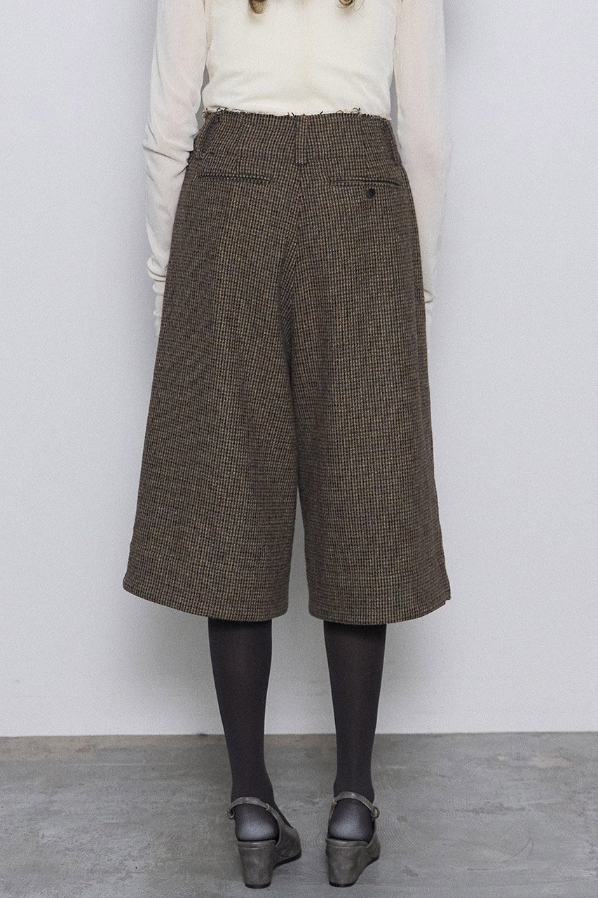 【メゾンスペシャル/MAISON SPECIAL】のWool Wide Shorts/ウールワイドハーフパンツ 大人の最旬トレンドファッション＆コーディネート founy(ファウニー) 　ファッション　Fashion　レディースファッション　Fashion for Women　パンツ　Pants & Trousers　ショートパンツ・ハーフパンツ　High-Waisted & Relaxed Shorts　クラシカル　Classical, Vintage-Inspired　ショート　Short, Short Length　ジャケット　Jacket, Outerwear　ストライプ　Stripe, Striped Pattern　ソックス　Socks, Hosiery　チェック　Check, Plaid, Tartan　トレンド　Trend, Trending Now　ハーフ　Half, Half-Length　バランス　Balance, Style Balance　無地　Plain, Solid Color　ワイド　Wide, Wide Fit　おすすめ　Recommended / Our Picks　エレガント 上品　Elegant　other-8|ID: prp329100004158421 ipo3291000000036516312