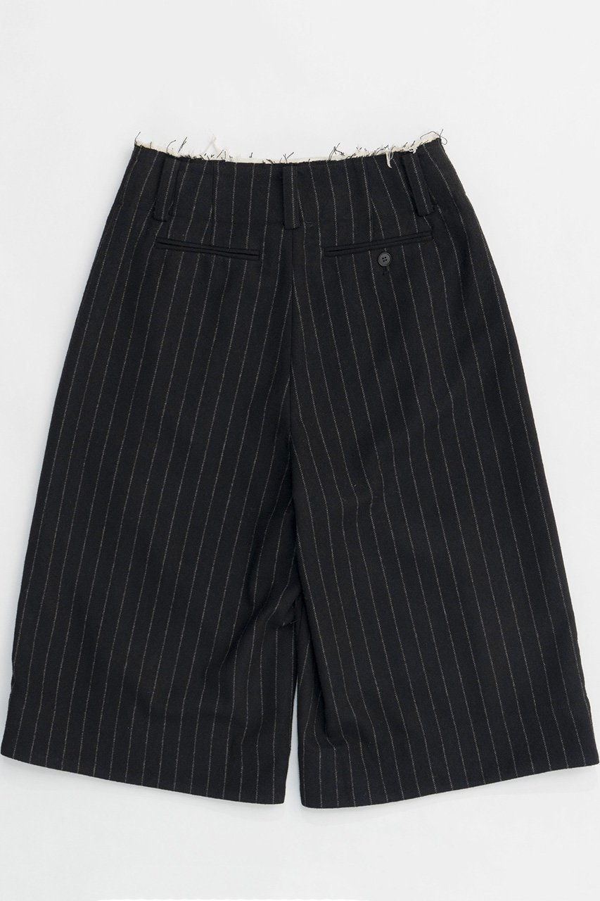 【メゾンスペシャル/MAISON SPECIAL】のWool Wide Shorts/ウールワイドハーフパンツ 人気、トレンドファッション・服の通販 founy(ファニー) 　ファッション　Fashion　レディースファッション　Fashion for Women　パンツ　Pants & Trousers　ショートパンツ・ハーフパンツ　High-Waisted & Relaxed Shorts　クラシカル　Classical, Vintage-Inspired　ショート　Short, Short Length　ジャケット　Jacket, Outerwear　ストライプ　Stripe, Striped Pattern　ソックス　Socks, Hosiery　チェック　Check, Plaid, Tartan　トレンド　Trend, Trending Now　ハーフ　Half, Half-Length　バランス　Balance, Style Balance　無地　Plain, Solid Color　ワイド　Wide, Wide Fit　おすすめ　Recommended / Our Picks　エレガント 上品　Elegant　other-5|ID: prp329100004158421 ipo3291000000036550205