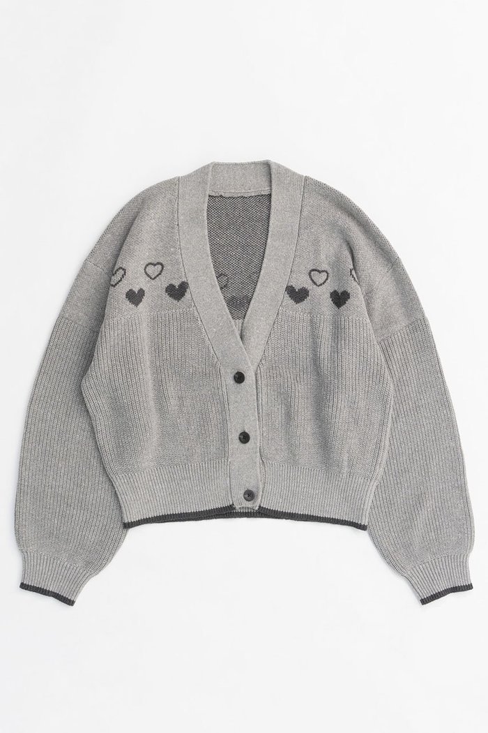 【メゾンスペシャル/MAISON SPECIAL】のHeart Jacquard Short Length Knit Cardigan/ハートジャガードショートニットカーディガン インテリア・キッズ・メンズ・レディースファッション・服の通販 founy(ファニー) https://founy.com/ ファッション Fashion レディースファッション WOMEN トップス・カットソー Tops/Tshirt ニット Knit Tops カーディガン Cardigans アクリル Acrylic カーディガン Cardigan キャミソール Camisole コンパクト Compact タンク Tank チェーン Chain モチーフ Motif 再入荷 Restock/Back In Stock/Re Arrival 羽織 Haori |ID: prp329100004158431 ipo3291000000028684400