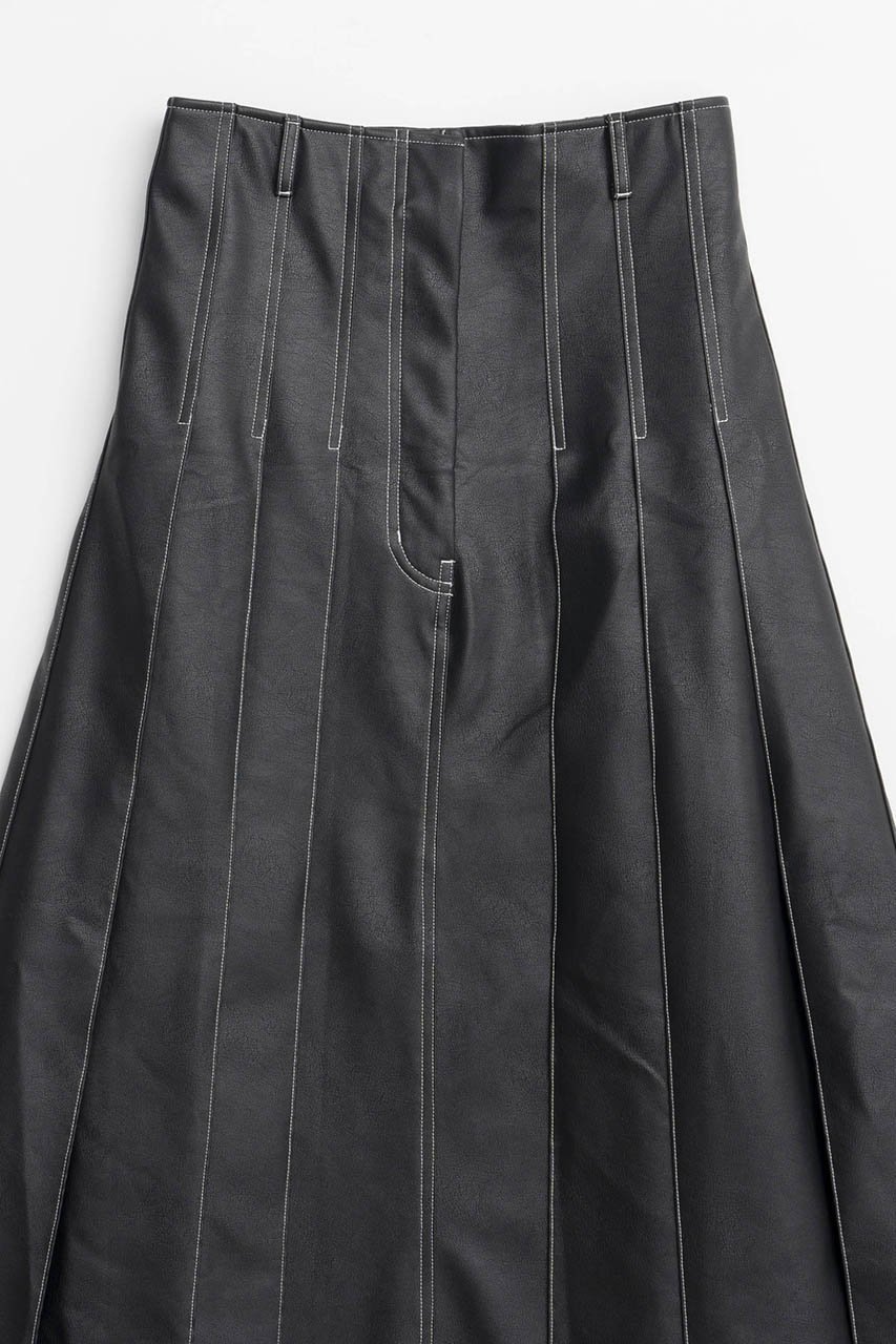 【メゾンスペシャル/MAISON SPECIAL】のTack Pleats faux Leather Long Skirt/タックプリーツフェイクレザーロングスカート 人気、トレンドファッション・服の通販 founy(ファニー) 　ファッション　Fashion　レディースファッション　Fashion for Women　スカート　Skirts　ロングスカート　Long Skirts / Maxi & Midi Skirts　ウォッシュ　Washed Finish　フェイクレザー　Faux Leather, PU Leather　フレア　Flare, Flared　ロング　Long, Long-Length　ヴィンテージ　Vintage Style　other-2|ID: prp329100004158444 ipo3291000000036925598
