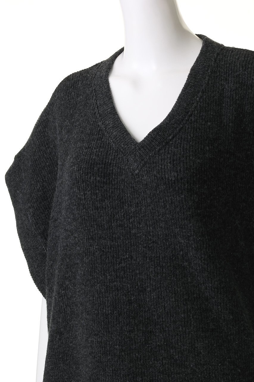 【マルティニーク/martinique】の【COGTHEBIGSMOKE】KIKI WIDE BODYジレ 人気、トレンドファッション・服の通販 founy(ファニー) 　ファッション　Fashion　レディースファッション　Fashion for Women　アウター　Coat / Outerwear Collection　トップス・カットソー　Cut & Sew Tops　シャツ・ブラウス・オフィスカジュアル　Elegant Blouses & Button-Ups　ロングTシャツ・Tシャツ　Longline T-Shirts & Tees　ベスト&ジレ / 重ね着スタイル　Vests & Gilets　カットソー・ベーシックTシャツ　Cut-and-Sewn Tops / Stretch Tees & Basics　ショート　Short, Short Length　スリーブ　Sleeve, Long Sleeve / Short Sleeve　トレンド　Trend, Trending Now　バランス　Balance, Style Balance　フォルム　Silhouette, Form　other-5|ID: prp329100004158484 ipo3291000000032889694