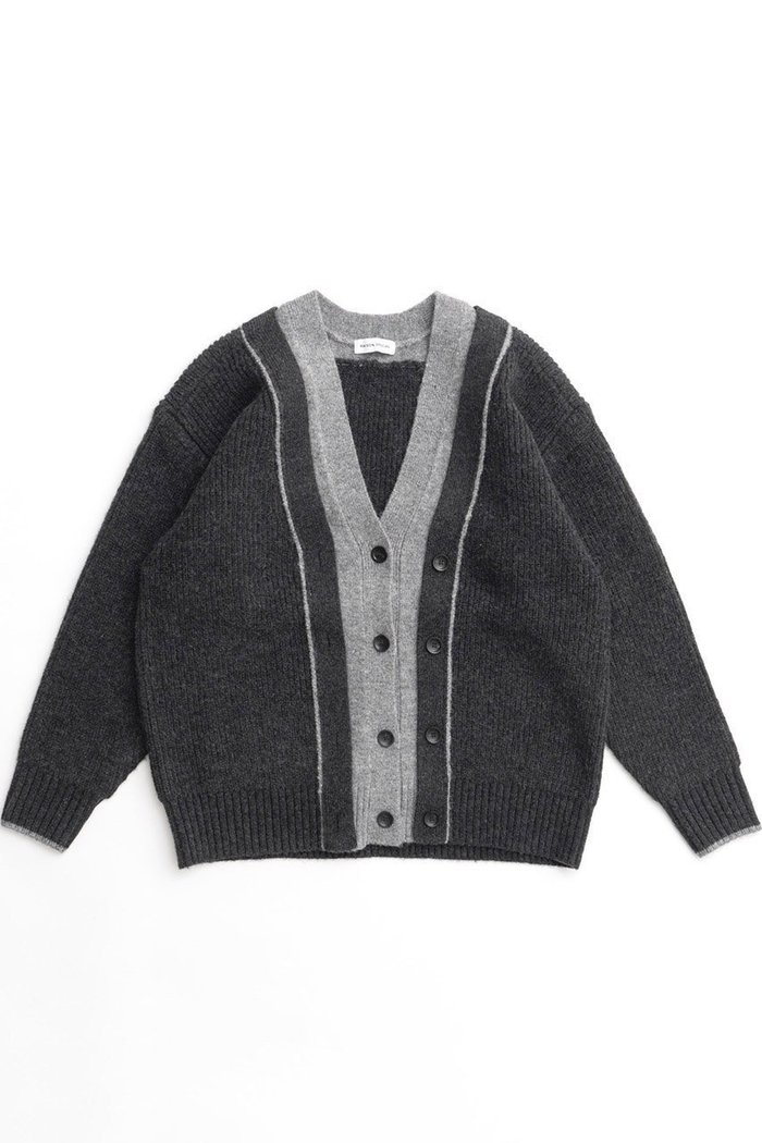 【メゾンスペシャル/MAISON SPECIAL】のDouble Color Layered Knit Cardigan/ダブルカラーレイヤードニットカーディガン インテリア・キッズ・メンズ・レディースファッション・服の通販 founy(ファニー) https://founy.com/ ファッション Fashion レディースファッション WOMEN トップス・カットソー Tops/Tshirt ニット Knit Tops カーディガン Cardigans おすすめ Recommend カーディガン Cardigan ドッキング Docking NEW・新作・新着・新入荷 New Arrivals |ID: prp329100004158507 ipo3291000000028684662