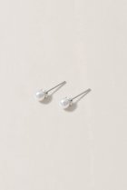 【サラース/SARARTH】のFAKE PEARL LIGHT ピアス Ⅰ 人気、トレンドファッション・服の通販 founy(ファニー) ファッション Fashion レディースファッション Fashion for Women ジュエリー Jewelry ファッションリング Fashion Rings イヤリング・フープ・ドロップタイプ Hoop, Drop & Clip Earrings イヤリング Earrings パール Pearl, Pearl Accent エレガント 上品 Elegant thumbnail シルバー|ID: prp329100004161018 ipo3291000000036189820