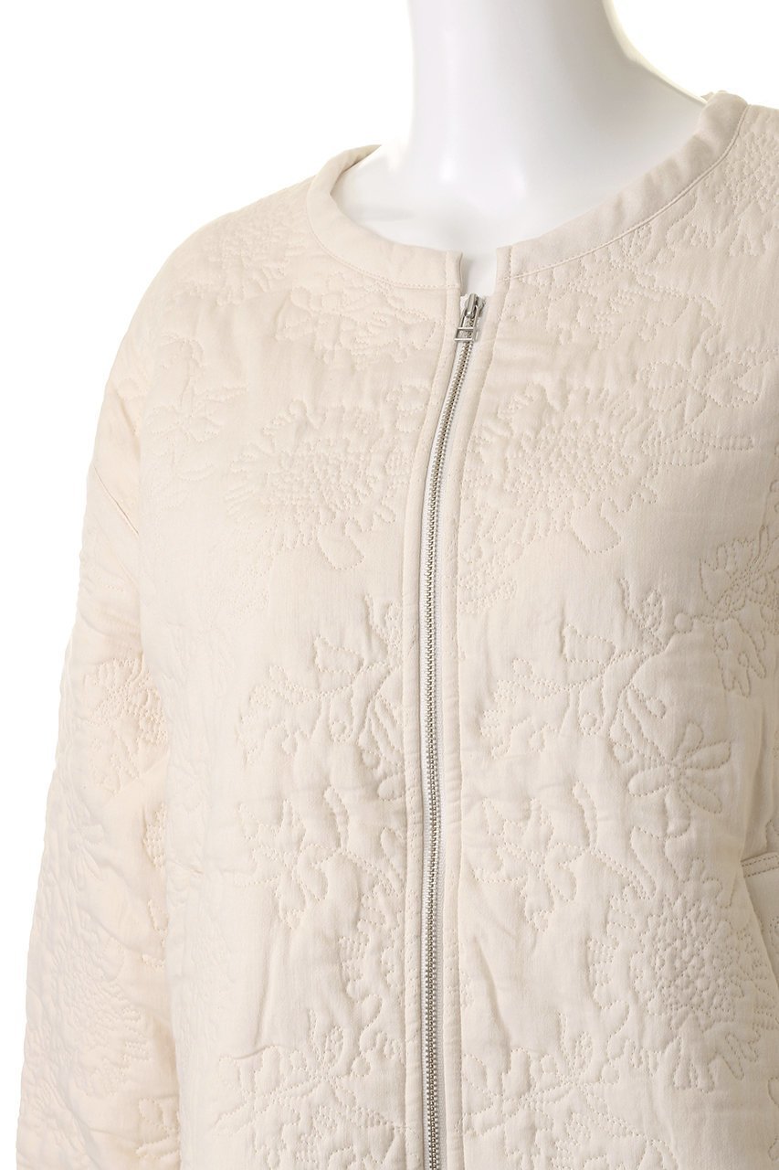 【プリスティン/PRISTINE】のフラワーキルトノーカラージャケット 人気、トレンドファッション・服の通販 founy(ファニー) 　ファッション　Fashion　レディースファッション　Fashion for Women　アウター　Coat / Outerwear Collection　レディースジャケット・軽アウター　Jackets　ノーカラージャケット / シンプル上品コーデ　Collarless Jackets　なめらか　Smooth, Silky Texture　キルト　Quilt, Quilted Fabric　ジップアップ　Zip-Up, Full Zip　ジャケット　Jacket, Outerwear　スポーティ　Sporty, Casual Athletic　フェミニン　Feminine, Girly　フラワー　Flower, Floral　ラウンド　Round, Round Neck　エレガント 上品　Elegant　other-5|ID: prp329100004161078 ipo3291000000032946392