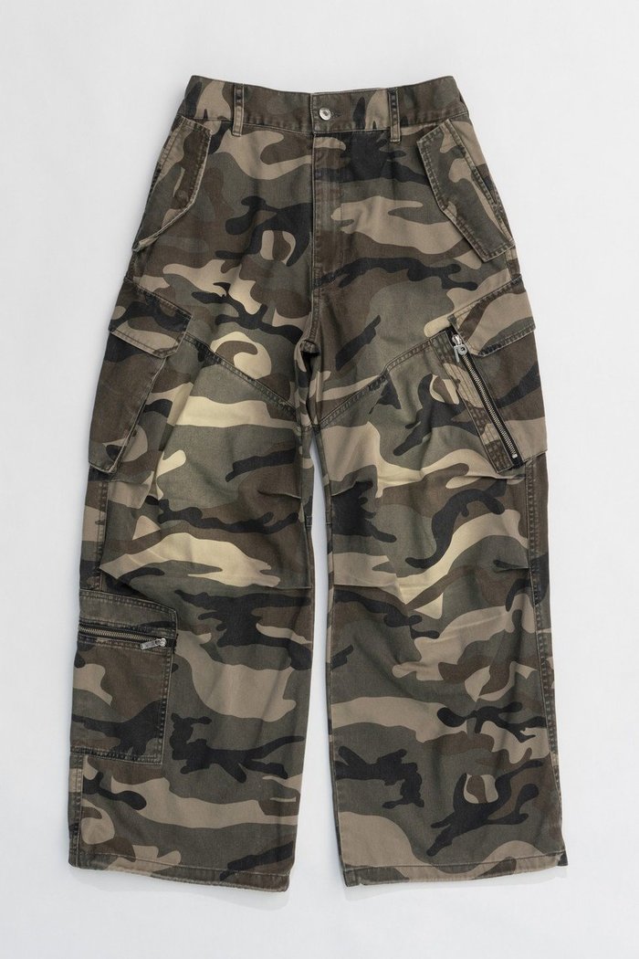 【プランク プロジェクト/PRANK PROJECT】のCAMOジップカーゴパンツ/CAMO Zip Cargo Pants インテリア・キッズ・メンズ・レディースファッション・服の通販 founy(ファニー) https://founy.com/ ファッション Fashion レディースファッション Fashion for Women パンツ Pants & Trousers カーゴパンツ Cargo Pants, Utility Pants ジップ Zip, Zipper トレンド Trend, Trending Now ドローストリング Drawstring, Pull Cord ポケット Pocket, Pocket Detail 無地 Plain, Solid Color |ID: prp329100004161149 ipo3291000000032923657