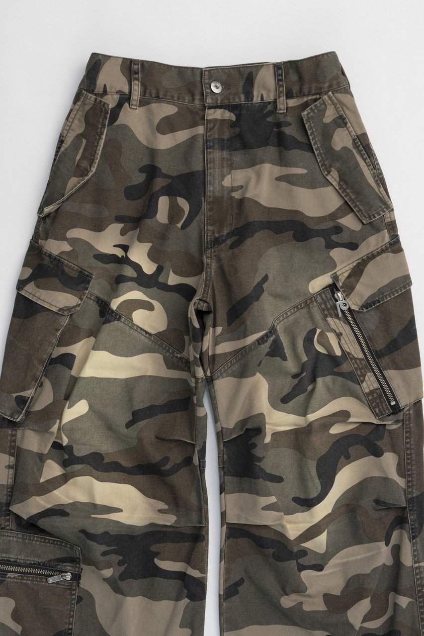 【プランク プロジェクト/PRANK PROJECT】のCAMOジップカーゴパンツ/CAMO Zip Cargo Pants 人気、トレンドファッション・服の通販 founy(ファニー) 　ファッション　Fashion　レディースファッション　Fashion for Women　パンツ　Pants & Trousers　カーゴパンツ　Cargo Pants, Utility Pants　ジップ　Zip, Zipper　トレンド　Trend, Trending Now　ドローストリング　Drawstring, Pull Cord　ポケット　Pocket, Pocket Detail　無地　Plain, Solid Color　other-2|ID: prp329100004161149 ipo3291000000032923676
