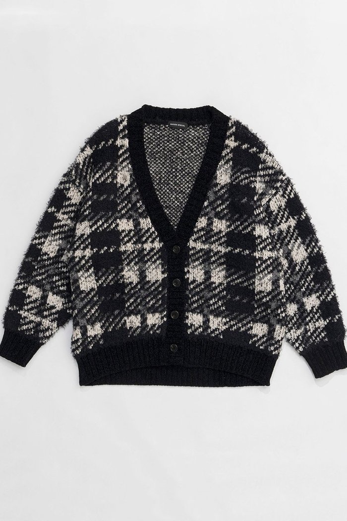 【メゾンスペシャル/MAISON SPECIAL】のPlaid Jacquard Knit Cardigan/ジャガードチェックカーディガン インテリア・キッズ・メンズ・レディースファッション・服の通販 founy(ファニー) https://founy.com/ ファッション Fashion レディースファッション WOMEN トップス・カットソー Tops/Tshirt ニット Knit Tops カーディガン Cardigans アクリル Acrylic インナー Inner カーディガン Cardigan シンプル Simple スウェット Sweat スラックス Slacks チェック Check デニム Denim 羽織 Haori A/W・秋冬 Aw・Autumn/Winter・Fw・Fall-Winter NEW・新作・新着・新入荷 New Arrivals |ID: prp329100004162624 ipo3291000000028743741