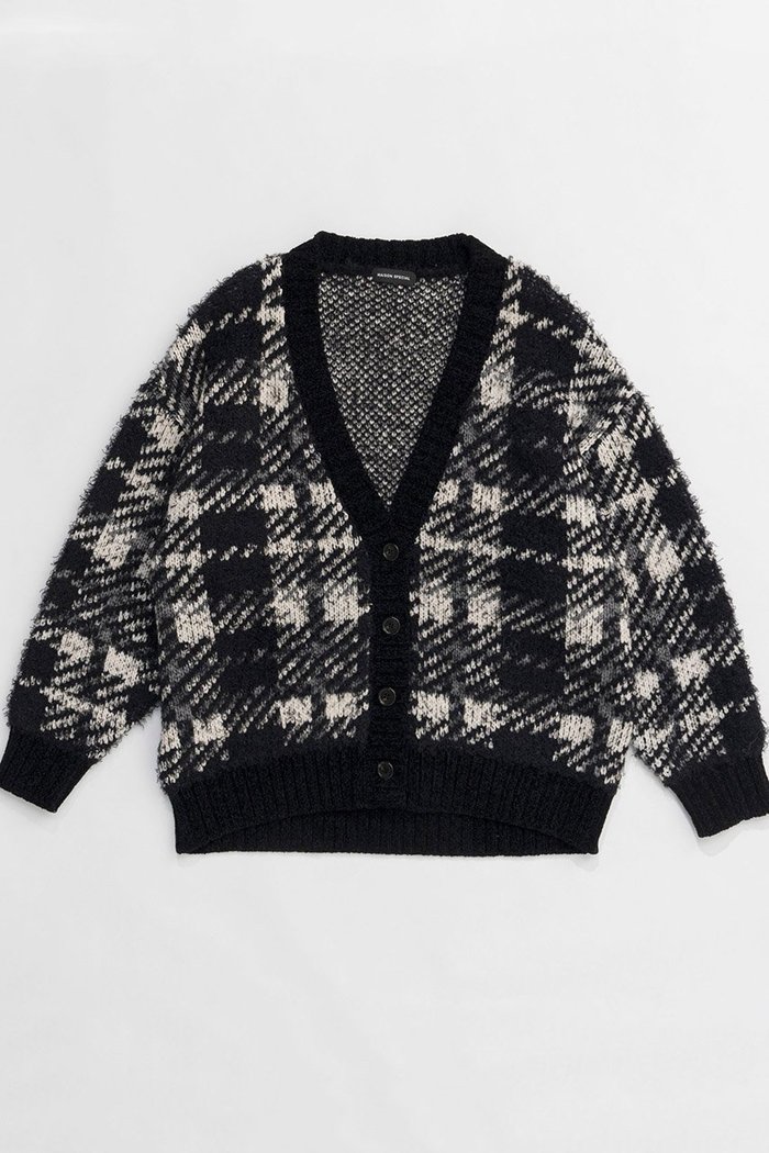 【メゾンスペシャル/MAISON SPECIAL】のPlaid Jacquard Knit Cardigan/ジャガードチェックカーディガン インテリア・キッズ・メンズ・レディースファッション・服の通販 founy(ファニー) https://founy.com/ ファッション Fashion レディースファッション Fashion for Women トップス・カットソー Cut & Sew Tops ニット Knit Tops & Sweaters カーディガン・羽織り Layered Style Cardigans アクリル Acrylic Material インナー Innerwear カーディガン Cardigan, Knitwear シンプル Simple, Minimal スウェット / スエット Sweatshirt, Sweatwear スラックス Slacks, Dress Pants チェック Check, Plaid, Tartan デニム Denim, Jeans Material 羽織 Haori, Light Jacket A/W・秋冬 Autumn/Winter |ID: prp329100004162624 ipo3291000000034909826