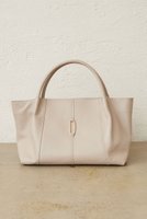 【ガリャルダガランテ/GALLARDAGALANTE】の【2.718】オーバルリングトート 人気、トレンドファッション・服の通販 founy(ファニー) ファッション Fashion レディースファッション Fashion for Women バッグ Bags おすすめ Recommended / Our Picks スマート Smart, Elegant ポケット Pocket, Pocket Detail モチーフ Motif, Design Theme ワンポイント One Point, Statement Accent ビジネス 仕事 通勤 Business / Work / Commuting |ID:prp329100004165954